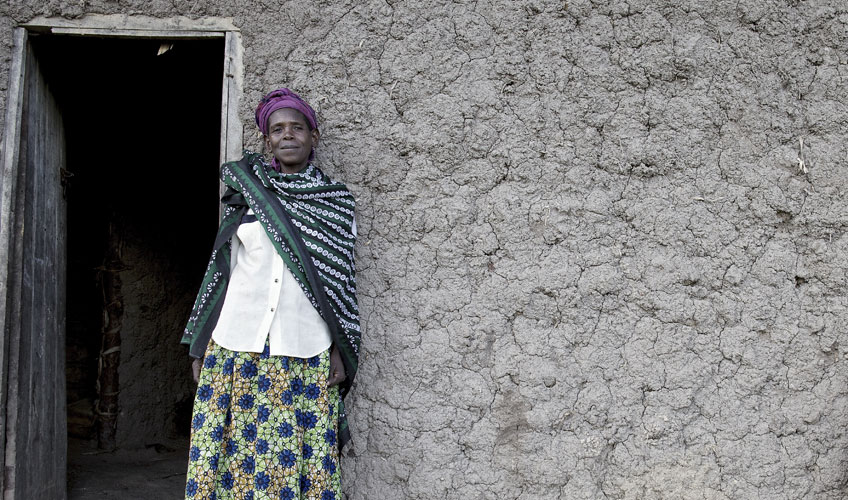 Portrait of Monica in her community.